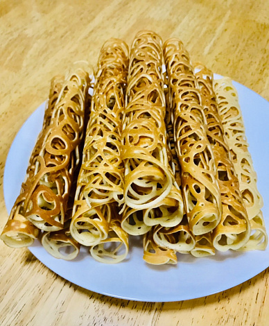 Блины ажурные с сырной начинкой